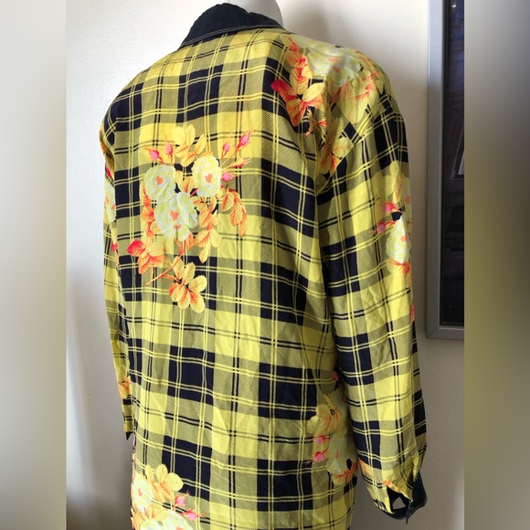 ESCADA VINTAGE LUXURY SILK BLOUSE - Picture 13 of 13